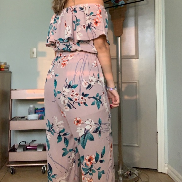 Floral off the shoulder jumpsuit - Picture 3 of 5